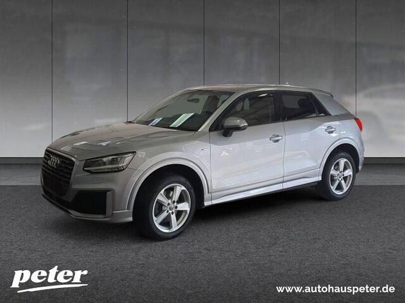 Gebraucht Audi Q2 S-Line 150 PS (110 kW) 2018 Met. florettsilber SUV