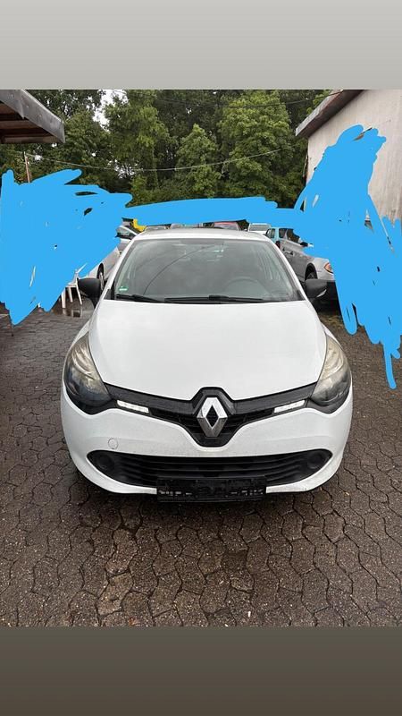 Weiß Gebraucht 2015 Renault Clio IV Kleinwagen | 3.800 € - Bild 1/4