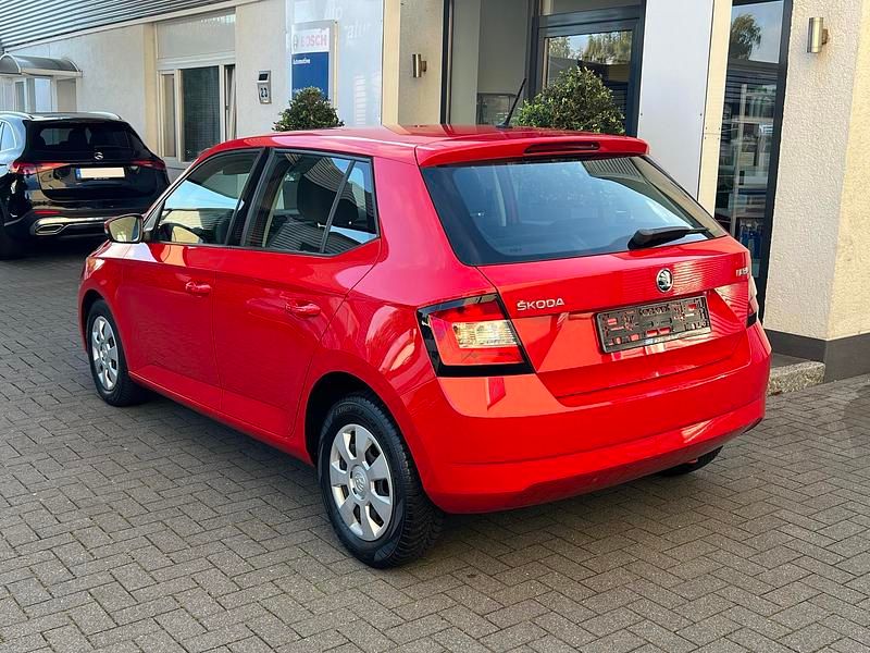 Gebraucht Skoda Fabia Active 60 PS (44 kW) 2018 Rot Kleinwagen