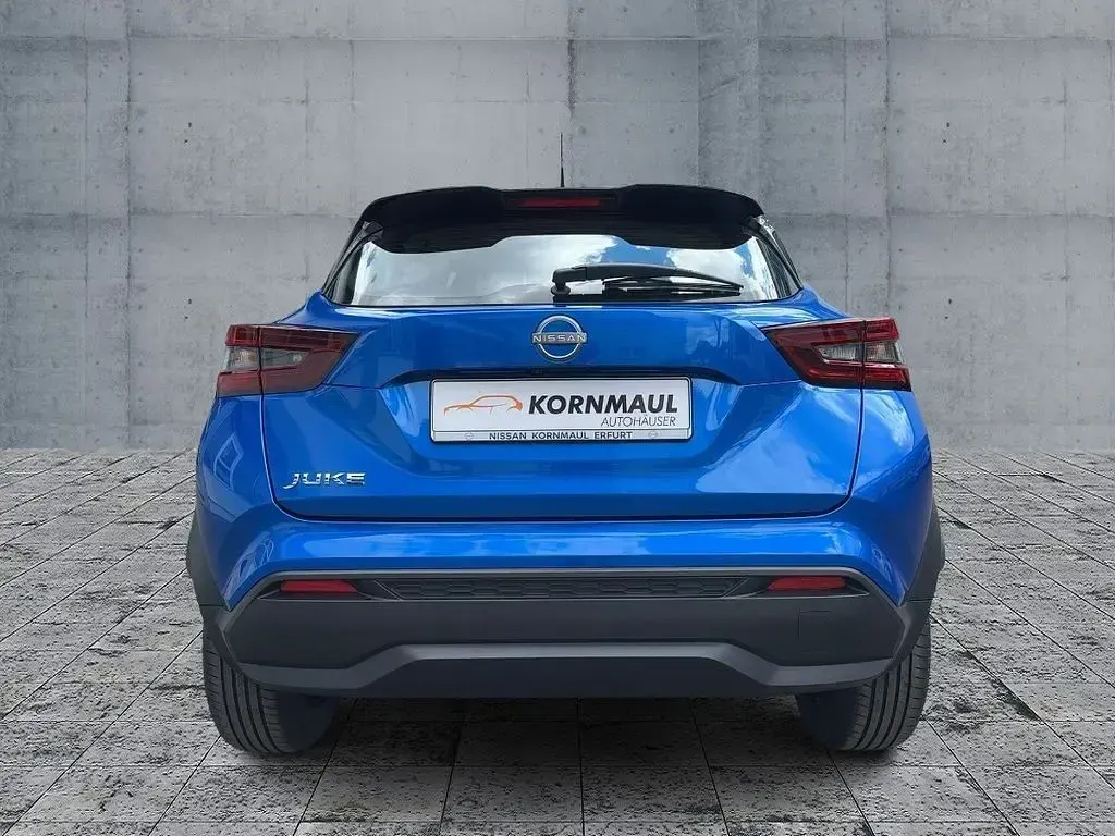 Second-hand Nissan Juke Acenta 114 CP (83 kW) 2023 Albastru SUV