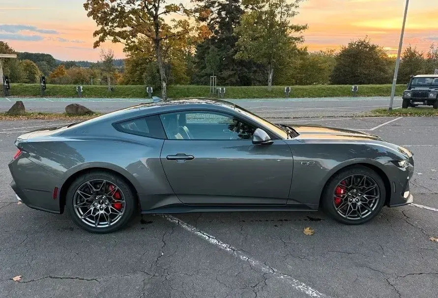Gebraucht Ford Mustang GT 446 PS (328 kW) 2025 Grau Coupé