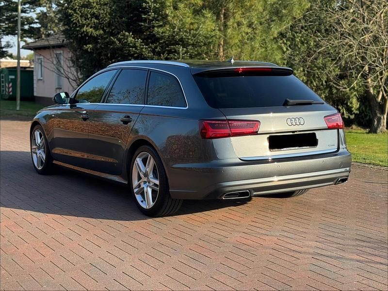 Gebraucht Audi A6 Comfort 272 PS (200 kW) 2015 Silber Kombi