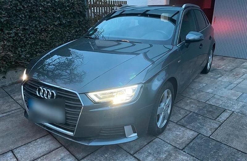 Gebraucht Audi A3 S-Line 150 PS (110 kW) 2018 Grau Limousine