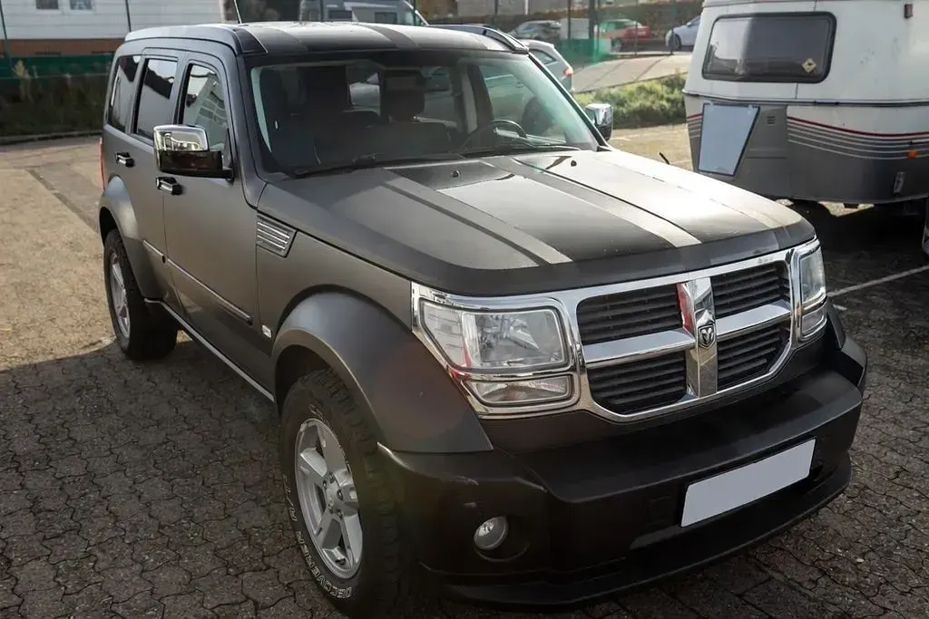 Gebraucht Dodge Nitro 177 PS (130 kW) 2008 Grau SUV