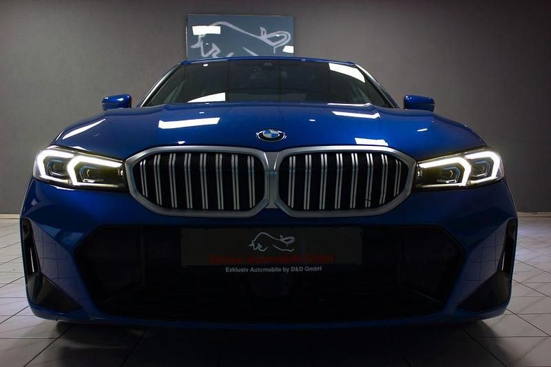 Gebraucht BMW 320 M Sport 190 PS (139 kW) 2022 M portimao blau met Limousine