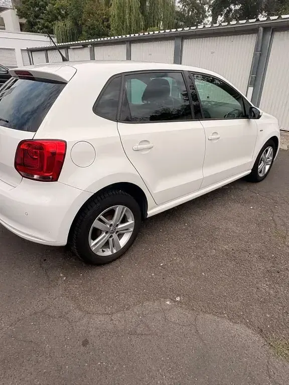 Gebraucht VW Polo Life 60 PS (44 kW) 2014 Weiß Limousine