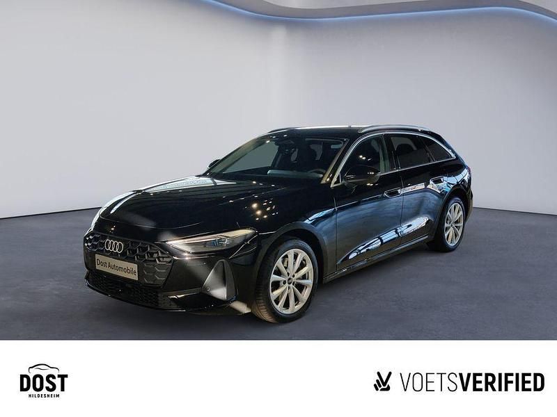 Gebraucht Audi A5 Sport 204 PS (150 kW) 2025 Mythosschwarz metallic Coupé