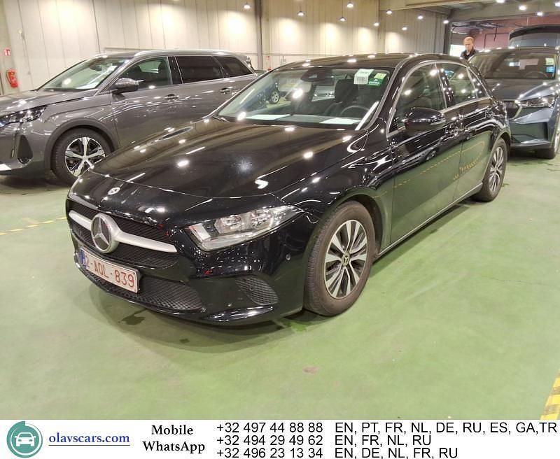 Schwarz Gebraucht 2021 Mercedes A160 Limousine | 16.456 € (Superpreis) - Bild 1/4