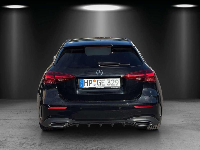 Gebraucht Mercedes A180 AMG 136 PS (100 kW) 2024 Schwarz Limousine
