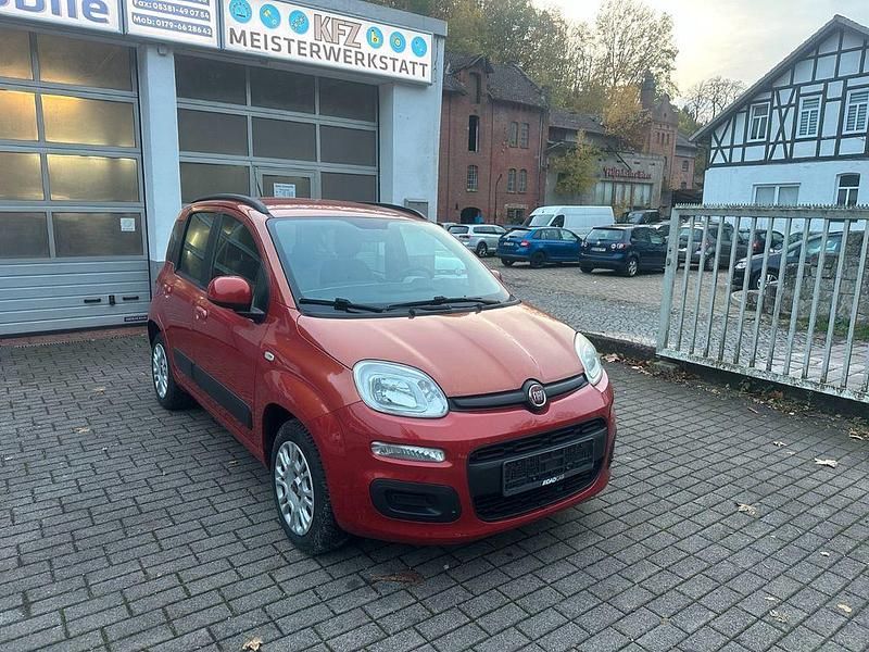Gebraucht Fiat Panda Lounge 86 PS (63 kW) 2012 Rot Limousine