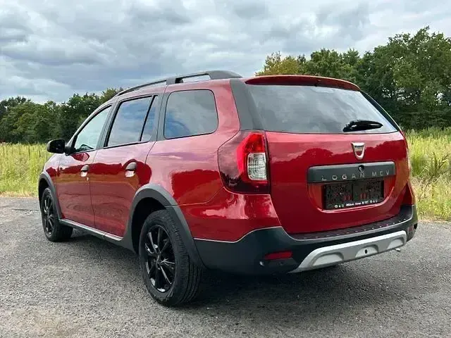 Gebraucht Dacia Logan MCV Stepway 101 PS (74 kW) 2020 Rot Limousine