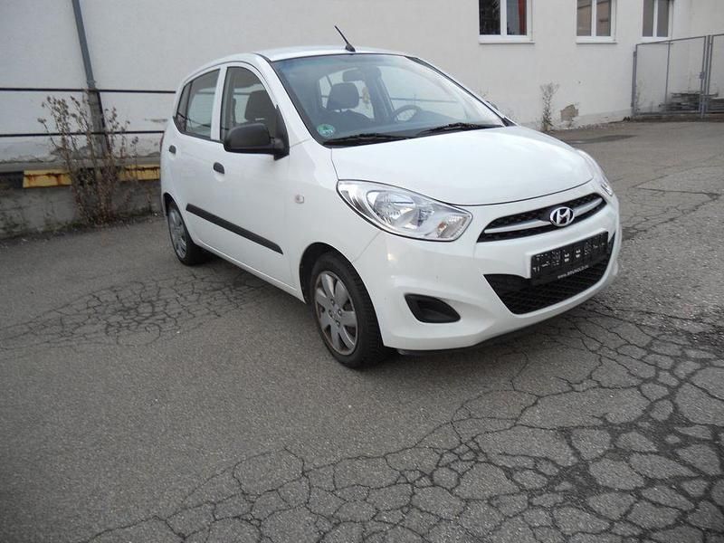 Weiß Gebraucht 2012 Hyundai i10 Classic Kleinwagen | 3.600 € (Fairer Preis) - Bild 1/4