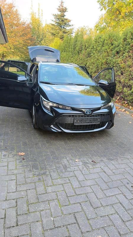 Gebraucht Toyota Corolla 98 PS (72 kW) 2022 Schwarz Kombi