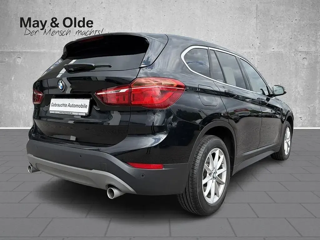 Gebraucht BMW X1 192 PS (141 kW) 2019 Black sapphire metallic SUV