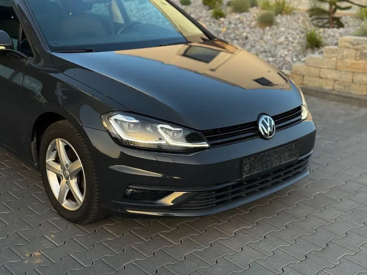 Gebraucht VW Golf VII Highline 150 PS (110 kW) 2018 Kombi