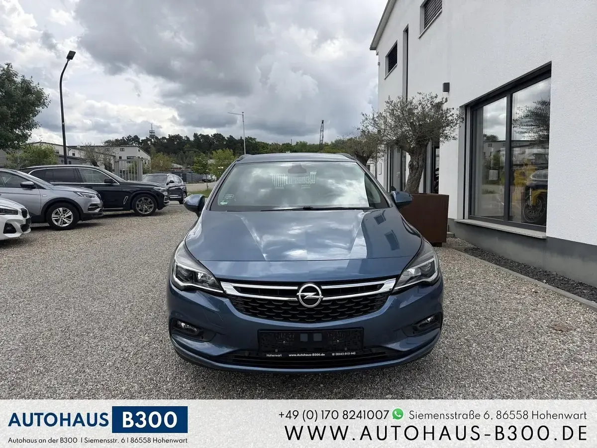 Gebraucht Opel Astra Edition 125 PS (91 kW) 2017 Blau Limousine