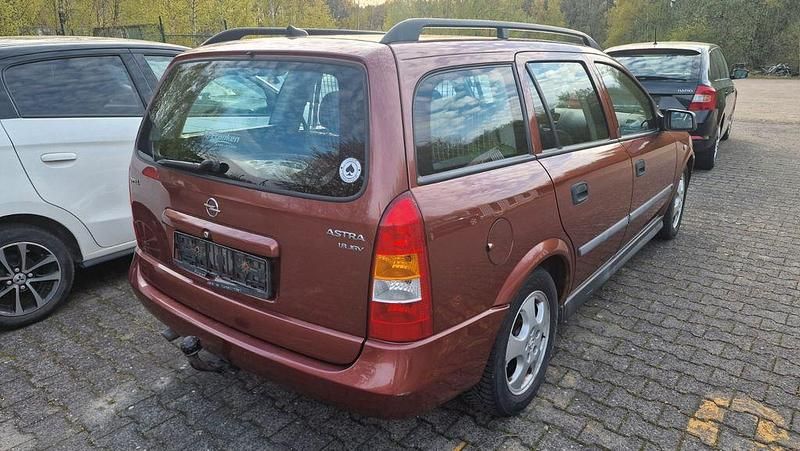 Usata Opel Astra Selection 125 CV (91 kW) 2000 Rosso Berlina