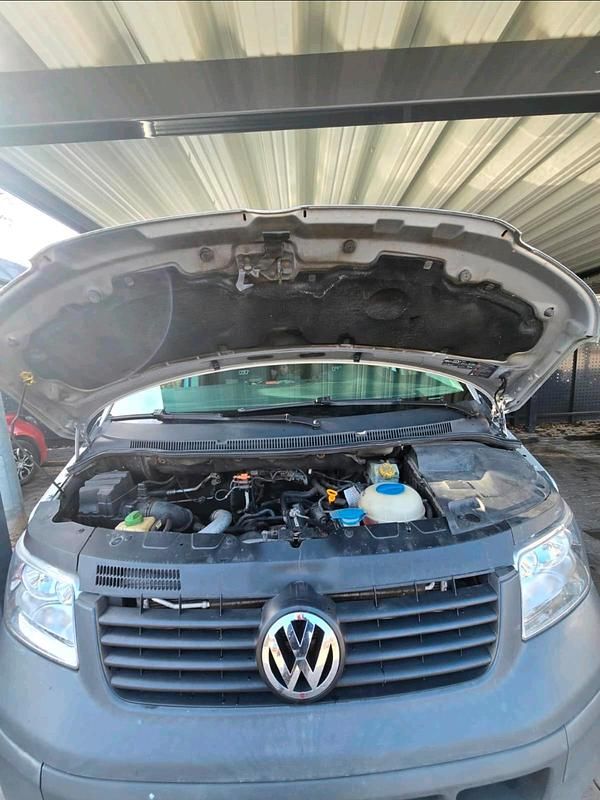 Gebraucht VW Transporter 131 PS (96 kW) 2007 Grau Van