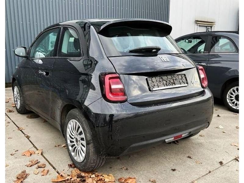 Gebraucht Fiat 500e Action 69 kW (95 PS) 2022 Onyx schwarz) (schwarz Kleinwagen