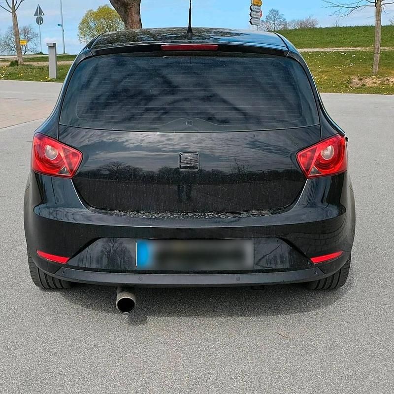Gebraucht Seat Ibiza Reference 75 PS (55 kW) 2017 Schwarz Limousine