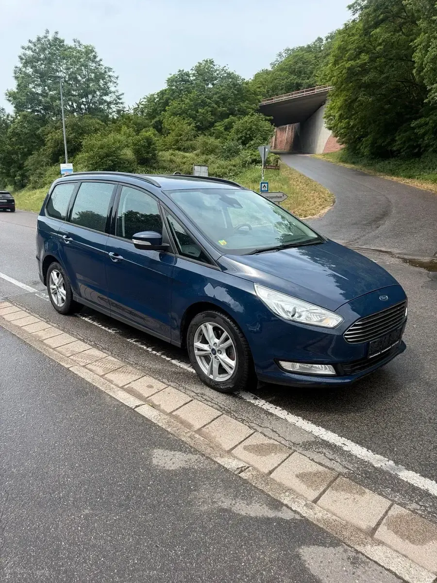Gebraucht Ford Galaxy 150 PS (110 kW) 2017 Blau Van / Kleinbus