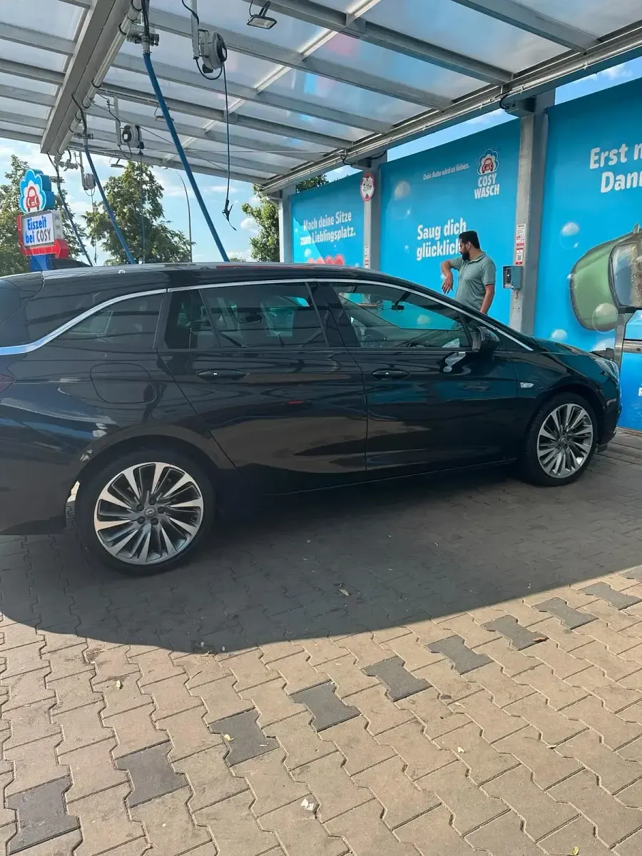 Gebraucht Opel Astra Sport 136 PS (100 kW) 2017 Schwarz Limousine