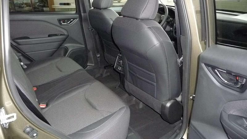 Neu Subaru Forester Exclusive+ 136 PS (100 kW) 2025 Autumn green SUV