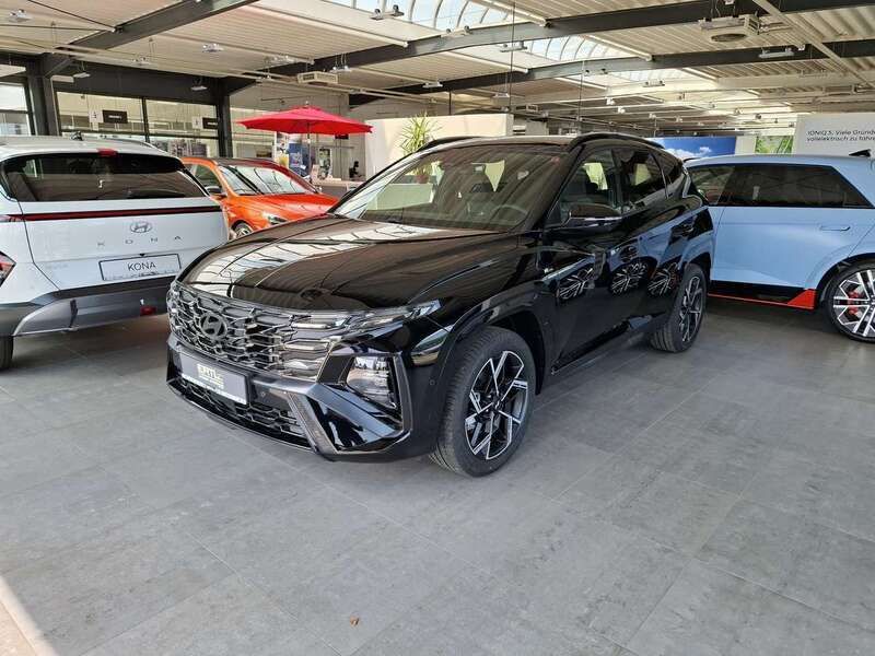 Abyss black Neu 2025 Hyundai Tucson N Line SUV | 39.190 € (Fairer Preis) - Bild 1/4