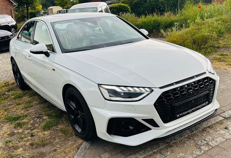 Weiß Gebraucht 2022 Audi A4 S-Line Limousine | 29.990 € (Superpreis) - Bild 1/4