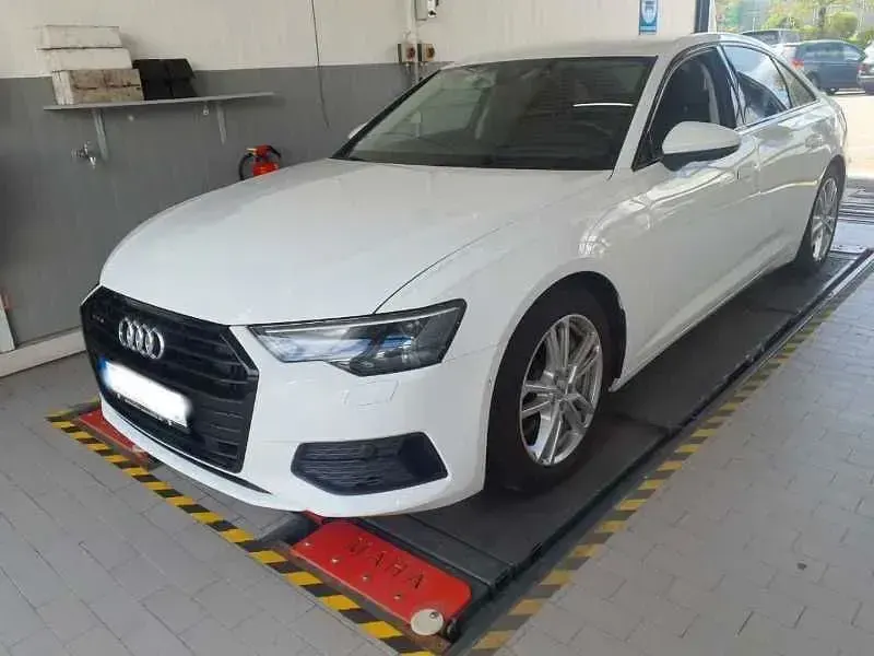 Gebraucht Audi A6 Sport 299 PS (219 kW) 2020 Ibisweiß Limousine