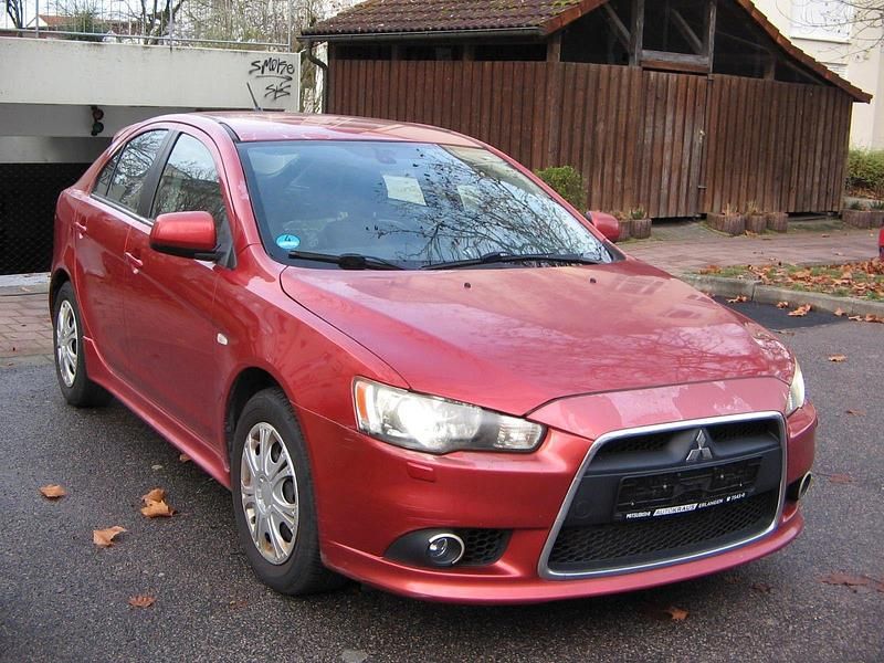 Rot Gebraucht 2010 Mitsubishi Lancer Instyle Limousine | 1.400 € (Superpreis) - Bild 1/4