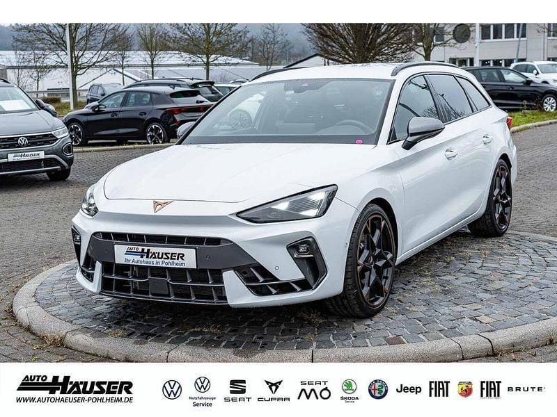 Weiss Gebraucht 2025 Cupra Leon VZ Kombi | 36.895 € (Superpreis) - Bild 1/4