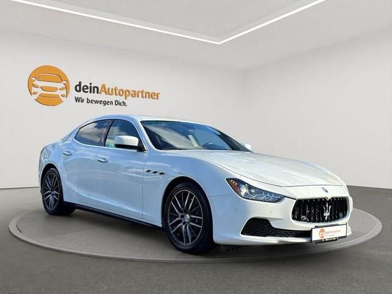 Gebraucht Maserati Ghibli 411 PS (302 kW) 2015 Weiss Limousine