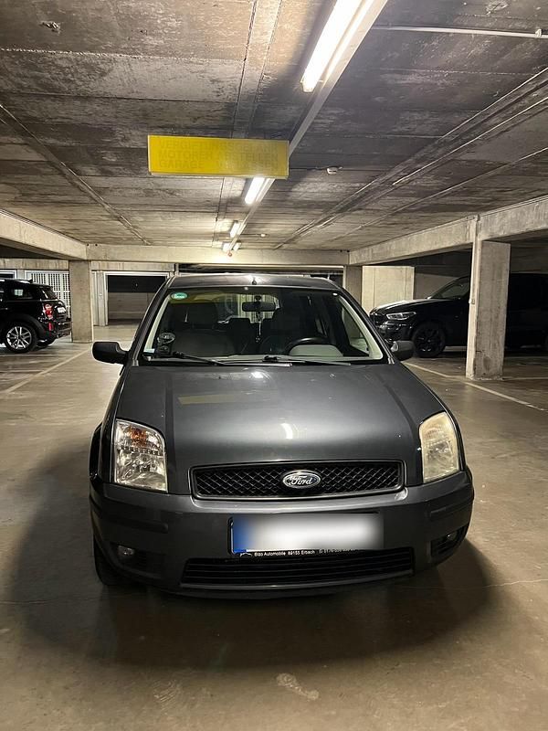 Gebraucht Ford Fusion 90 PS (66 kW) 2003 Grau Kleinwagen