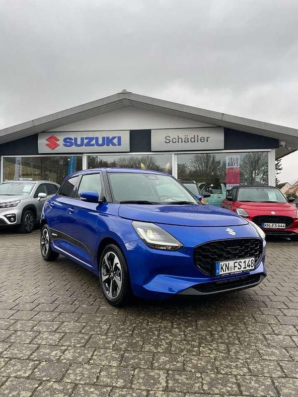Blau Neu 2025 Suzuki Swift Comfort+ Kleinwagen | 21.990 € - Bild 1/4