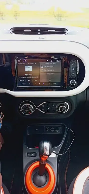 Gebraucht Renault Twingo Vibes 60 kW (82 PS) 2020 Grau Kleinwagen