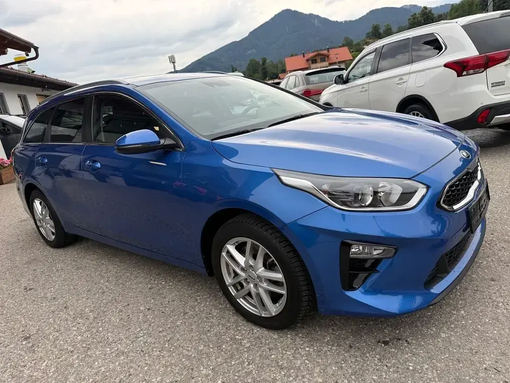 Gebraucht Kia Ceed Sportswagon 140 PS (102 kW) 2020 Blau Kombi