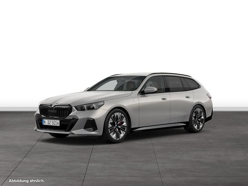 Grau Gebraucht 2025 BMW 520 Kombi | 55.470 € (Guter Preis) - Bild 1/3