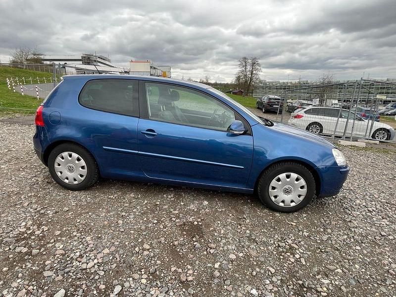 Gebraucht VW Golf V 105 PS (77 kW) 2007 Blau Limousine