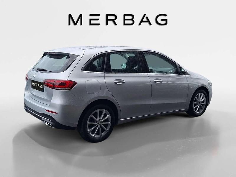 Gebraucht Mercedes E250 Progressive 160 PS (117 kW) 2022 Iridiumsilber metallic Kombi