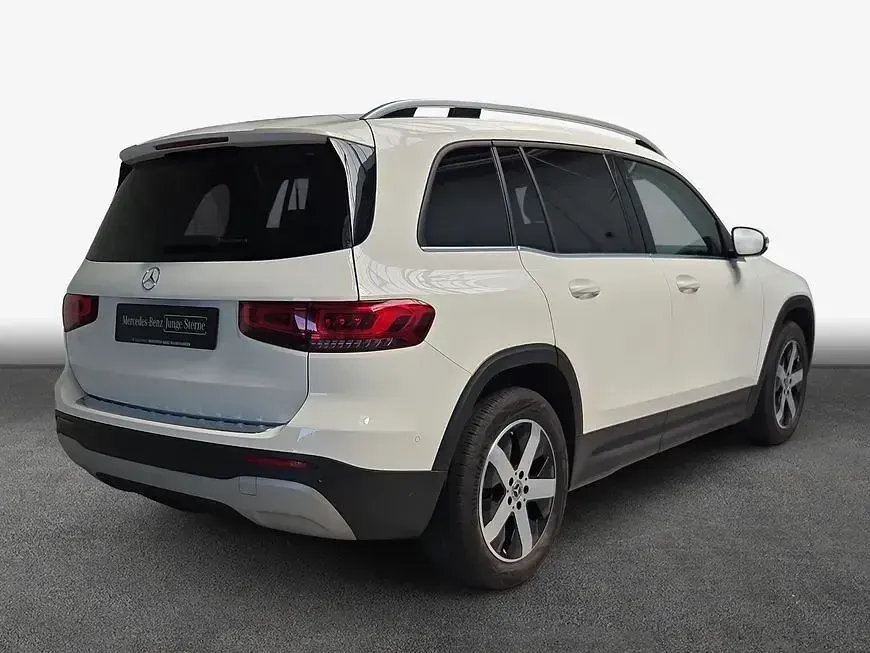 Gebraucht Mercedes GLB200 Advanced 150 PS (110 kW) 2023 Polarweiß SUV