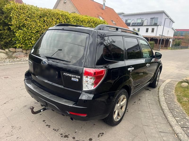Gebraucht Subaru Forester 2012 Schwarz SUV