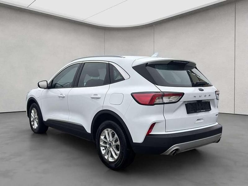 Gebraucht Ford Kuga Titanium 224 PS (164 kW) 2022 Weiß SUV