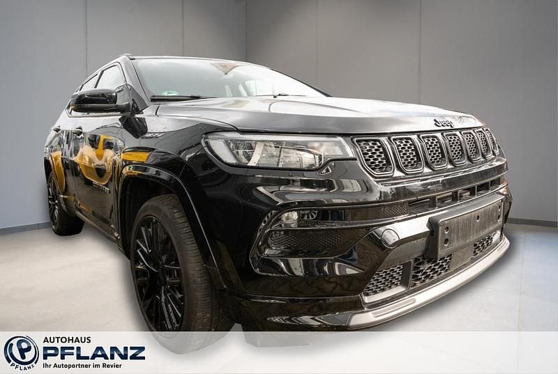 Second-hand Jeep Compass 131 CP (96 kW) 2023 Negru SUV