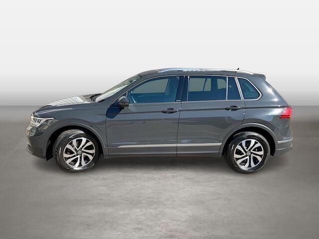 Grau Gebraucht 2022 VW Tiguan Active SUV | 28.888 € (Guter Preis) - Bild 1/1