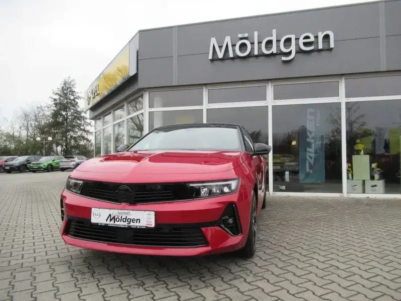 Kardio rot metallic Gebraucht 2023 Opel Astra Limousine | 21.490 € (Etwas zu teuer) - Bild 1/4