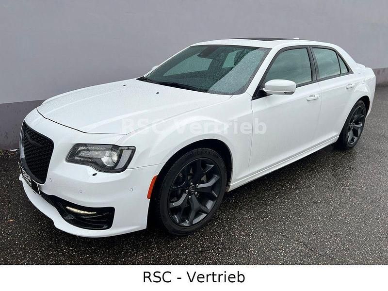 Gebraucht Chrysler 300C 367 PS (269 kW) 2021 Weiß Limousine