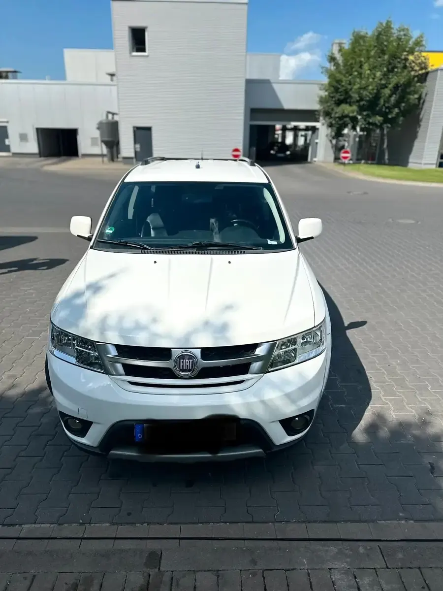 Gebraucht Fiat Freemont 170 PS (125 kW) 2012 Weiß SUV