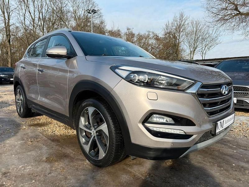 Gebraucht Hyundai Tucson 141 PS (103 kW) 2017 Grau SUV