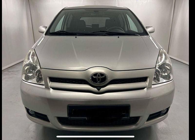 Gebraucht Toyota Corolla 110 PS (80 kW) 2004 Silber Kombi